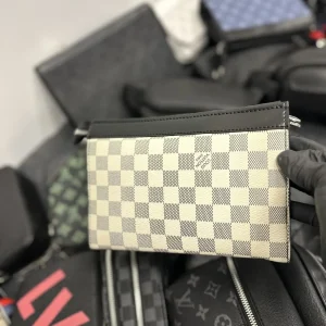 Bolso LV crema y beige